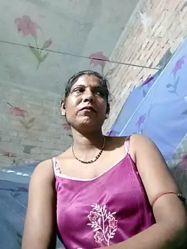 Snapshot of Savita992 chatting on July 22, 6:54 pm Savita992 online show from July 22, 6:54 pm