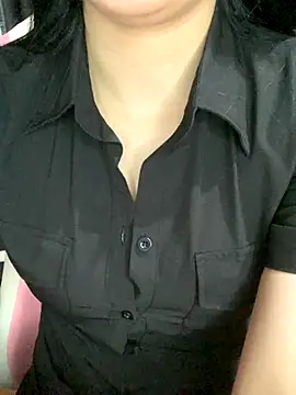 Snapshot of Linhtruong_ chatting on September 24, 4:27 am Linhtruong online show from September 24, 4:27 am