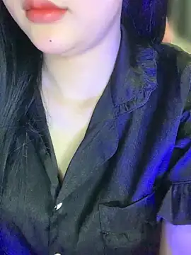 Linhtruong  online show from April 30, 3:57 am