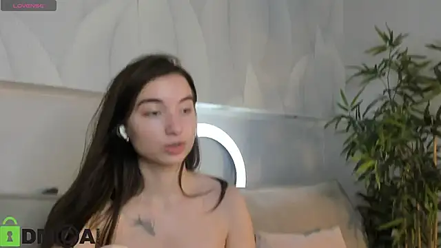 Snapshot of Adelina_Bliss chatting on June 2, 10:17 am Adelina Bliss online show from June 2, 10:17 am