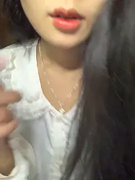 Snapshot of Nhinhi18 chatting on December 2, 2:12 pm Nhinhi18 online show from December 2, 2:12 pm