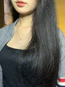 Snapshot of Nhinhi18 chatting on December 21, 3:19 pm Nhinhi18 online show from December 21, 3:19 pm