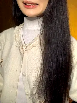 Snapshot of Nhinhi18 chatting on January 7, 3:47 pm Nhinhi18 online show from January 7, 3:47 pm