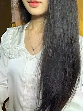 Snapshot of Nhinhi18 chatting on February 8, 4:10 pm Nhinhi18 online show from February 8, 4:10 pm