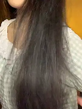 Snapshot of Nhinhi18 chatting on March 8, 2:43 pm Nhinhi18 online show from March 8, 2:43 pm