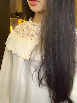 Snapshot of Nhinhi18 chatting on March 22, 4:32 pm Nhinhi18 online show from March 22, 4:32 pm