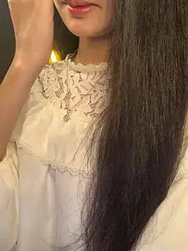 Snapshot of Nhinhi18 chatting on March 29, 3:45 pm Nhinhi18 online show from March 29, 3:45 pm