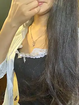Snapshot of Nhinhi18 chatting on March 31, 2:39 pm Nhinhi18 online show from March 31, 2:39 pm