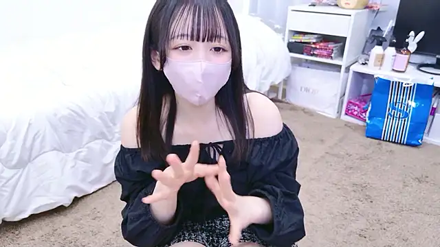 Snapshot of o-AKANE-o chatting on March 27, 5:24 am o-AKANE-o online show from March 27, 5:24 am