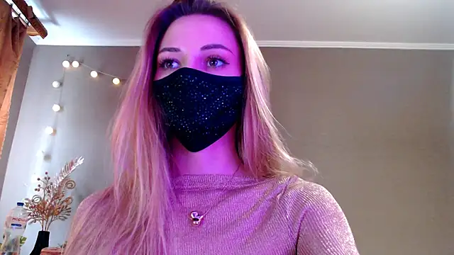 Iris lave online show from April 22, 3:13 pm