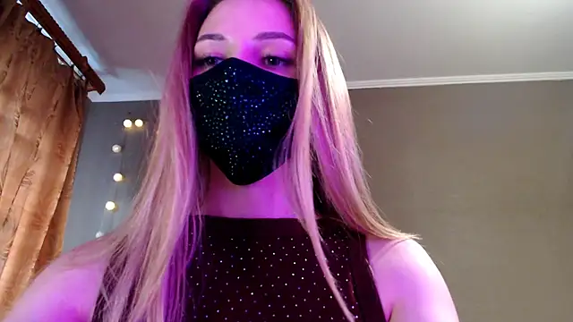 Snapshot of Iris_lave chatting on May 6, 4:45 pm Iris lave online show from May 6, 4:45 pm