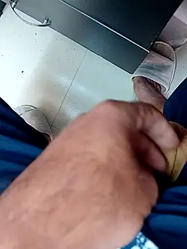 Snapshot of hackyourpussy@xh chatting on January 15, 10:20 am hackyourpussyxh online show from January 15, 10:20 am