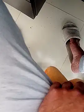 Snapshot of hackyourpussy@xh chatting on February 5, 6:51 am hackyourpussyxh online show from February 5, 6:51 am