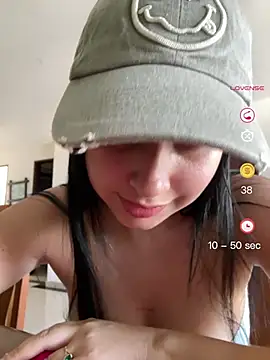 lucy grey25 online show from May 6, 3:06 pm