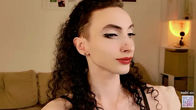 Queen of tease online show from February 7, 10:57 pm