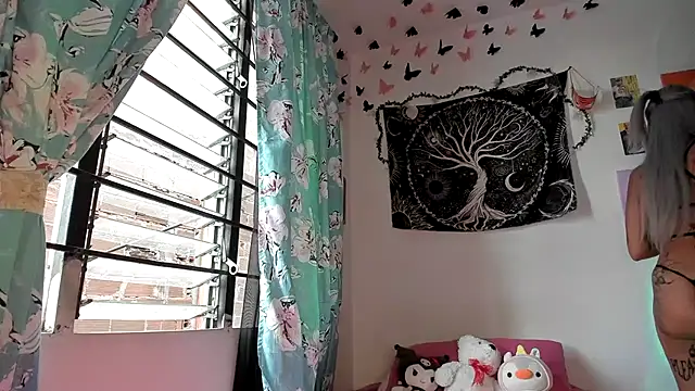 Snapshot of Sweet_mim_ chatting on July 3, 10:49 pm Sweet mim online show from July 3, 10:49 pm