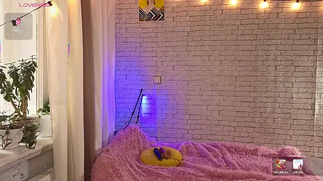 ReginaFoXXXy online show from February 10, 9:57 am