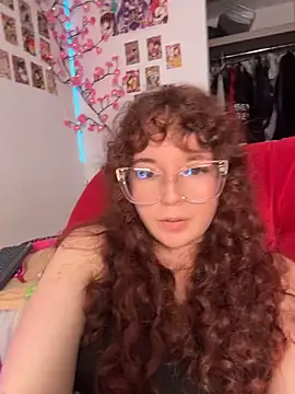Snapshot of Sharon_Black chatting on June 14, 1:47 am Sharon Black online show from June 14, 1:47 am