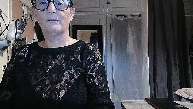Mistress-Ivy51 online show from October 21, 6:36 am