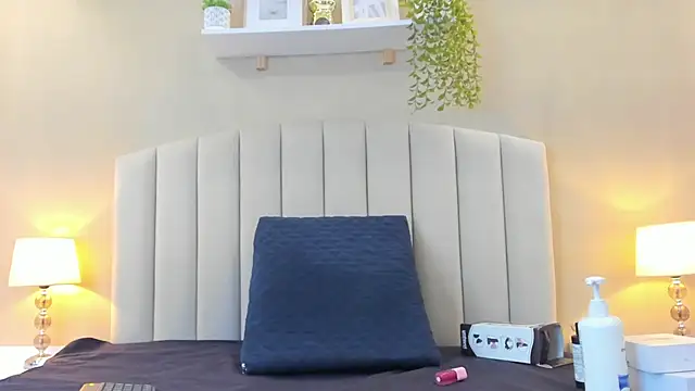 Snapshot of Rachel_Donnelly chatting on June 15, 12:46 am Rachel Donnelly online show from June 15, 12:46 am