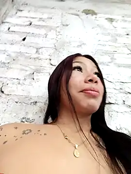 Snapshot of Rous-squir chatting on May 14, 12:23 pm Rous-squir online show from May 14, 12:23 pm