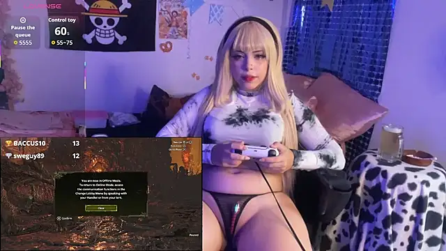 Snapshot of PixelKitty_ chatting on October 3, 9:45 pm PixelKitty online show from October 3, 9:45 pm