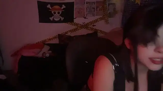 Snapshot of PixelKitty_ chatting on October 31, 12:00 am PixelKitty online show from October 31, 12:00 am