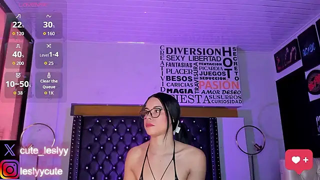 lesly cutee online show from January 11, 12:32 pm