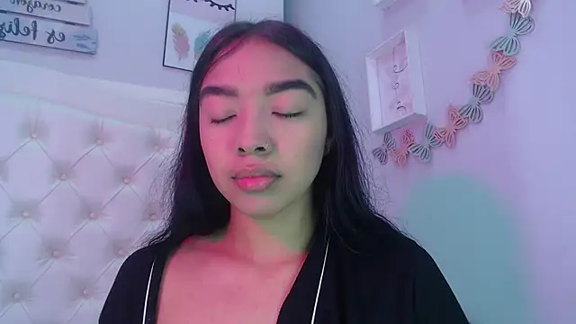 Snapshot of pocahontamoon chatting on September 23, 1:25 pm pocahontamoon online show from September 23, 1:25 pm