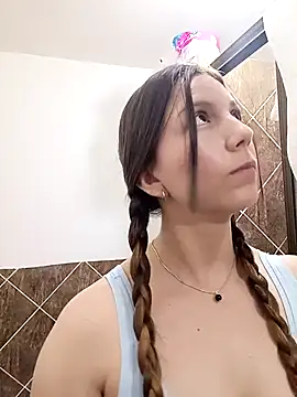 Arianna Moss online show from November 5, 2:33 am