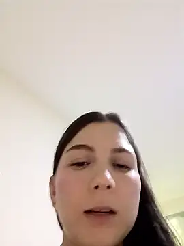 Snapshot of Arianna_Moss chatting on June 5, 7:41 pm Arianna Moss online show from June 5, 7:41 pm