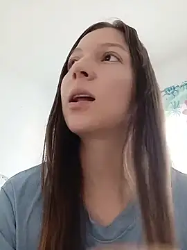 Snapshot of Arianna_Moss chatting on June 19, 2:32 pm Arianna Moss online show from June 19, 2:32 pm