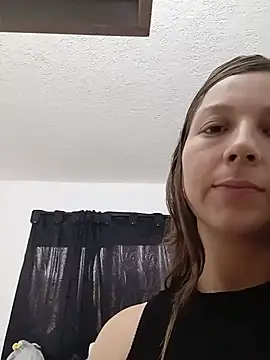 Snapshot of Arianna_Moss chatting on June 20, 6:44 pm Arianna Moss online show from June 20, 6:44 pm