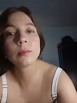 Snapshot of Arianna_Moss chatting on July 15, 8:14 pm Arianna Moss online show from July 15, 8:14 pm