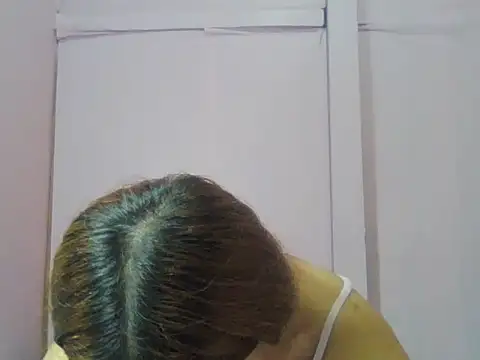 Snapshot of YourWildestDoll chatting on July 26, 9:43 pm YourWildestDoll online show from July 26, 9:43 pm
