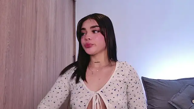 DulceDuarte online show from December 5, 1:03 am