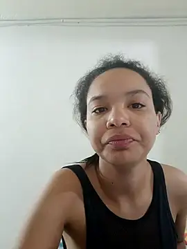 Snapshot of Ayshel_cooperr chatting on October 4, 12:41 am Ayshel cooperr online show from October 4, 12:41 am