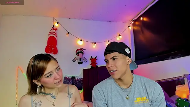 ChiliciousCouple online show from October 4, 3:04 am