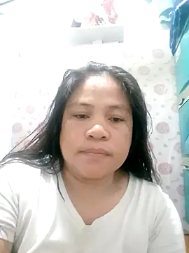 Snapshot of pinay_labb chatting on March 3, 11:21 pm pinay labb online show from March 3, 11:21 pm