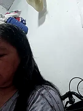 Snapshot of pinay_labb chatting on May 30, 9:28 am pinay labb online show from May 30, 9:28 am