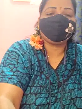 lathikaqueentamil online show from October 3, 5:15 am