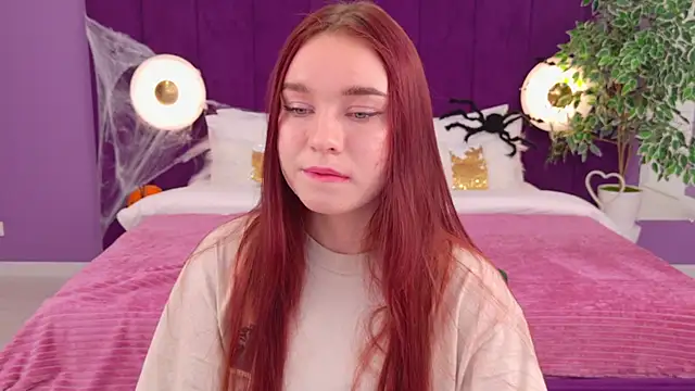 NoraHaynes online show from October 26, 3:12 am