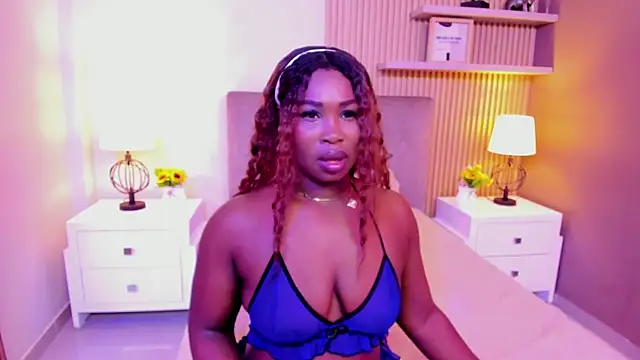 SerenaWinslow online show from July 16, 12:11 pm