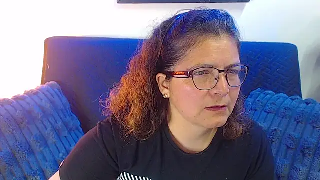 Snapshot of Linda_banks_ chatting on December 4, 1:59 am Linda banks online show from December 4, 1:59 am