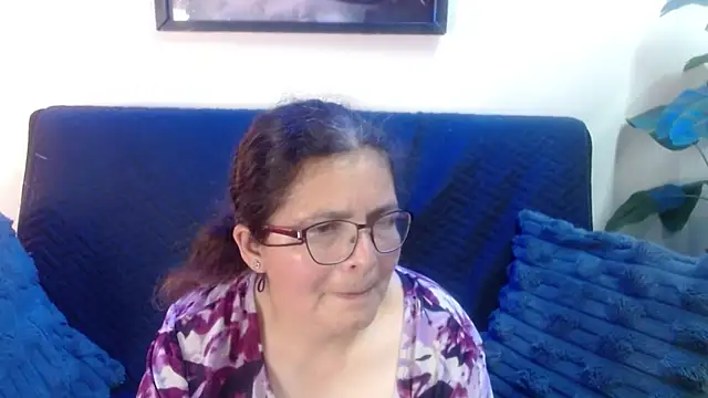 Linda banks  online show from April 25, 1:52 am