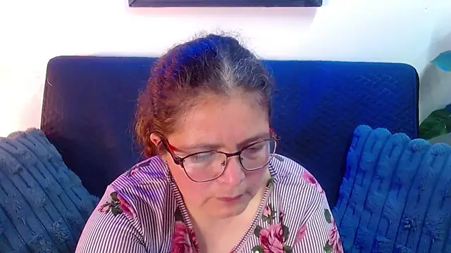 Linda banks  online show from May 21, 1:45 am