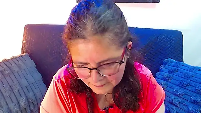 Linda banks  online show from June 9, 2:01 am