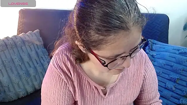 Linda banks  online show from July 3, 2:07 am