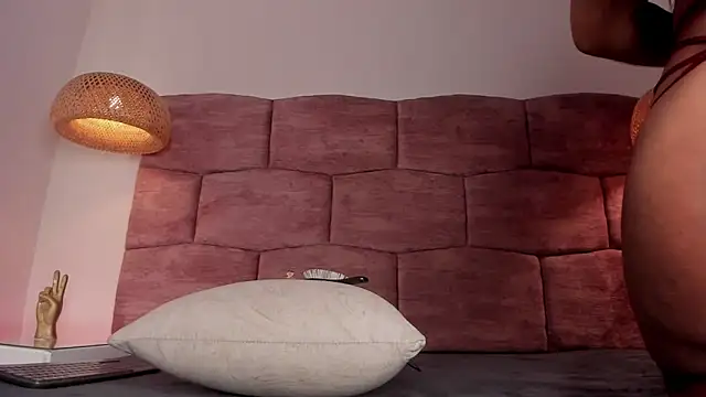 dani velvet online show from March 18, 3:09 am