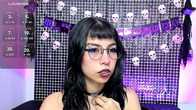 Rose 72 online show from November 3, 5:36 pm